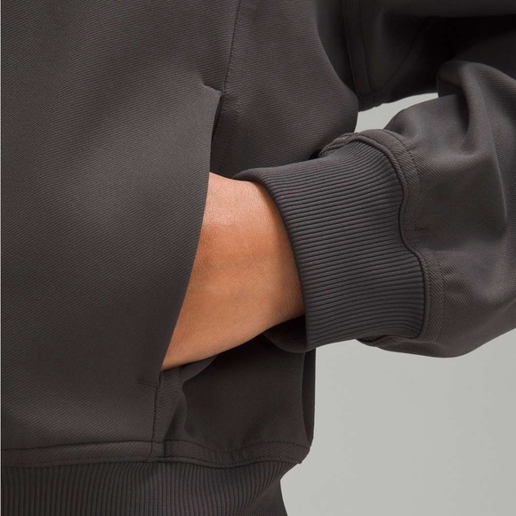 Lululemon Wunder Train Track Jacket *Twill
Graphite Grey - Picture 10 of 12